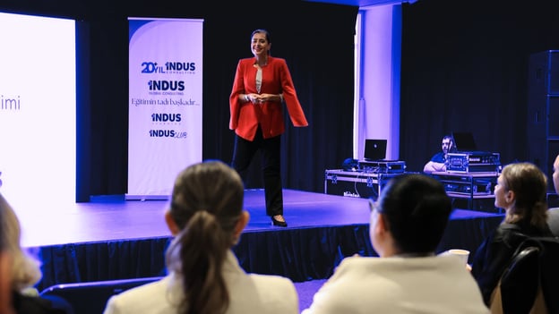 etkili sunumun yapi taslari anlatmak degil, bag kurmak 